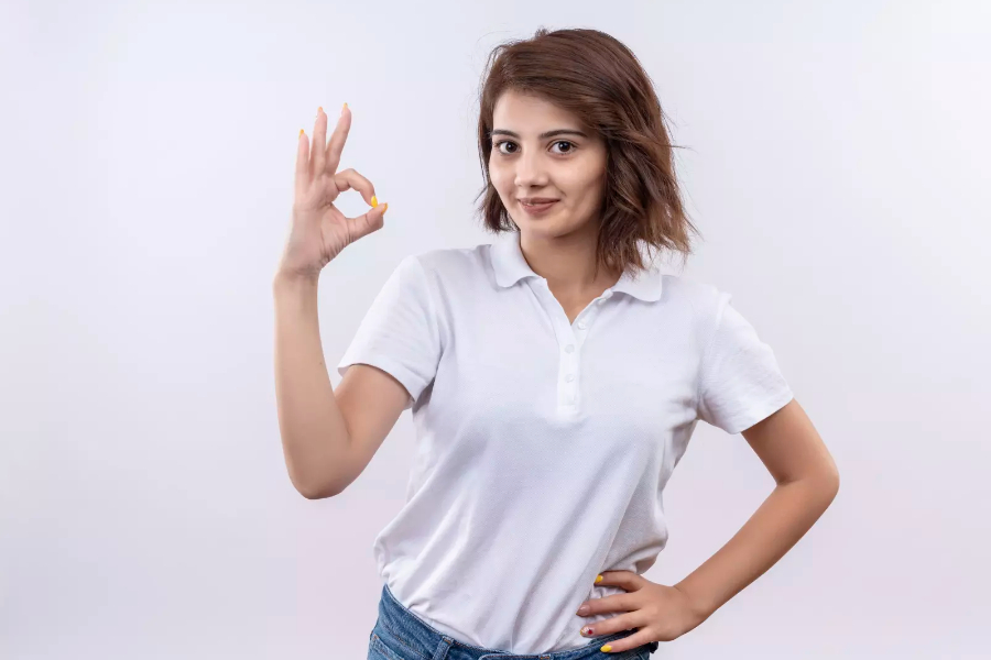 Do girls wear polo shirts
