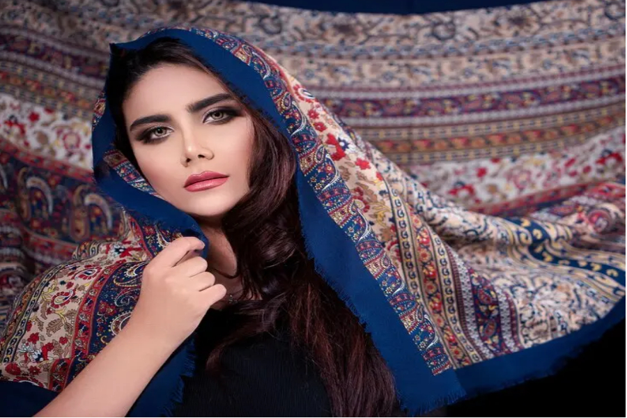 How Do You Wear Dupatta Casually